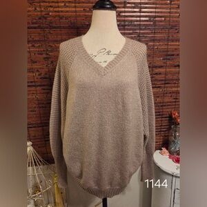 Rue21 Women's V-Neck Sweater - Taupe